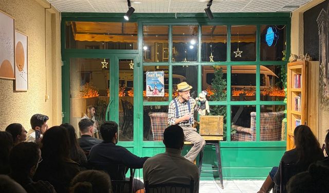 “Naif Bey ve Yaveri” Sahnelendi