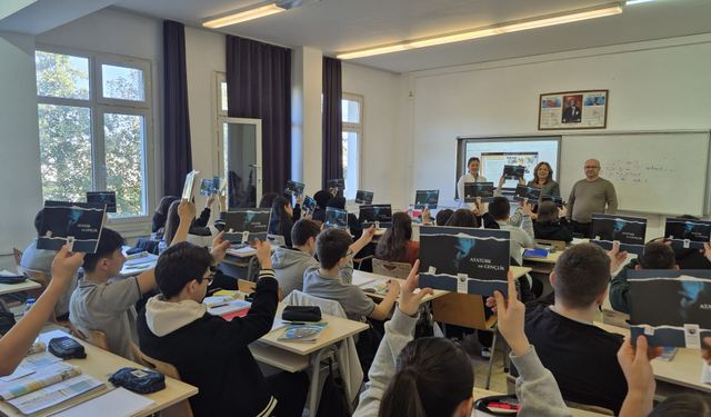 ADD Arhavi Şubesi’nden Öğrencilere Kitap Desteği