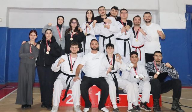 Artvin Taekwondo’da Şampiyonları Açıkladı