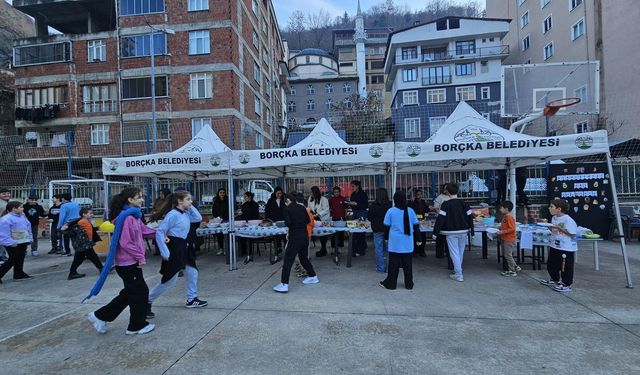 Okul Yararına Kermes Düzenlendi