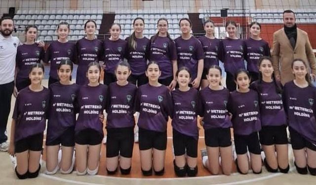 Zirve Spor Kulübü’nden Hopa’da Dostluk Maçı