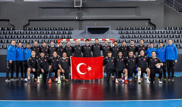 A Milli Erkek Hentbol Takımı, İstanbul'da kampa girdi