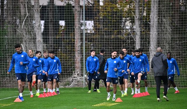 Çaykur Rizespor, ikinci yarı hazırlıklarını Antalya'da sürdürüyor