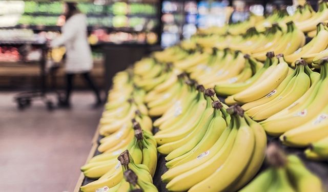Güven endeksi ocakta hizmet ve inşaat sektörlerinde yükselirken perakende ticaret sektöründe azaldı