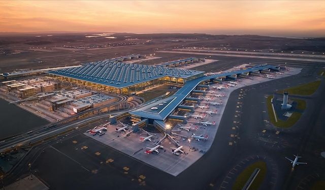 Hava yoluyla seyahat eden yolcu sayısında geçen yıl 247,2 milyonla Cumhuriyet tarihi rekoru kırıldı