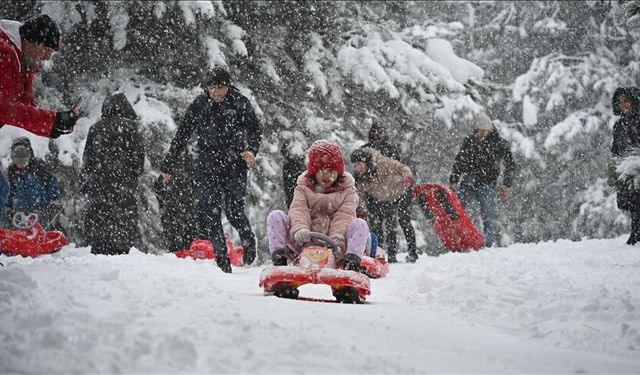 Artvin'in Şavşat İlçesinde Taşımalı Eğitime Yarın Ara Verildi