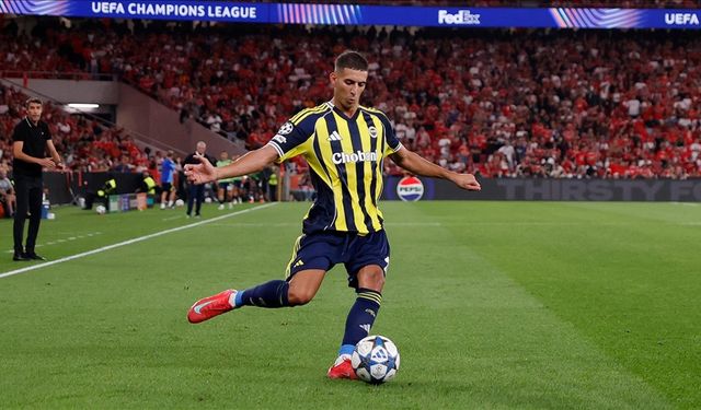 Mert Müldür, Fenerbahçe formasıyla '100. maçına' çıkacak