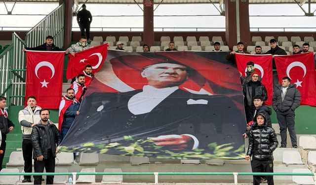 Yusufelispor Taraftarından Ay Yıldızlı Tepki