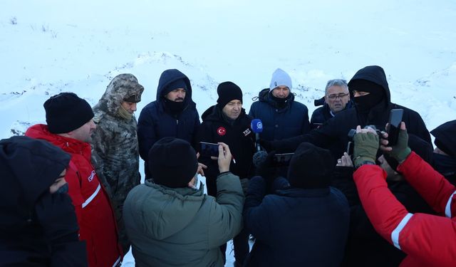 Çığ Riski Nedeniyle Arama Durduruldu