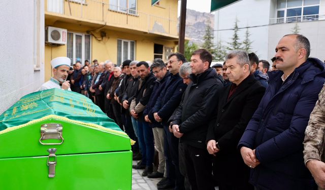 Artvin'de Kazada Vefat Eden Muhtarın Cenazesi Defnedildi