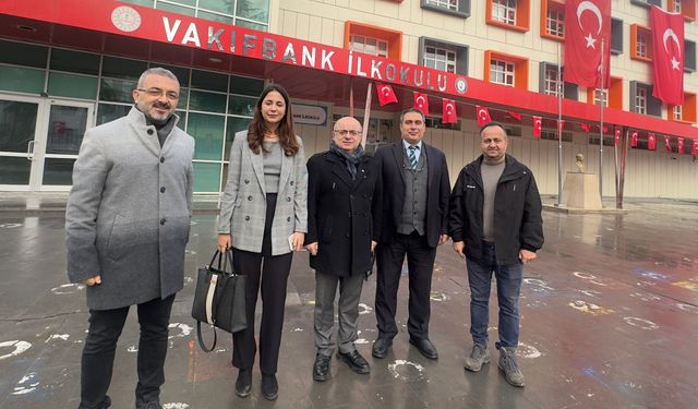 Artvinspor Kulübü Yöneticilerinden Okul Ziyareti