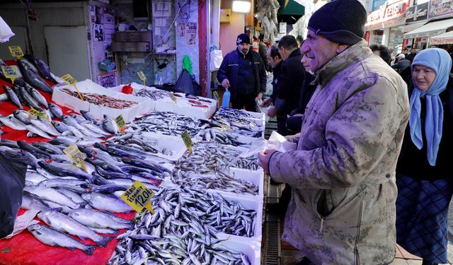 Balıkçılardan ramazan öncesi 'bol balık tüketin' çağrısı