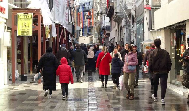 Uzmanlardan uyarı: 'Griptir geçer' demeyin, risk grubunda zatürre tehlikesi bulunuyor