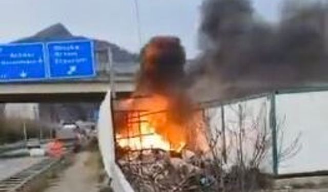 Hopa'da Şantiyede Çıkan Yangın Korkuttu