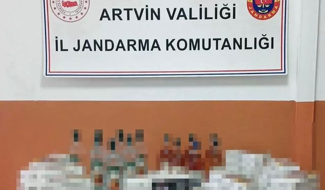 Şavşat'ta Kaçak Sigara ve İçki Ele Geçirildi