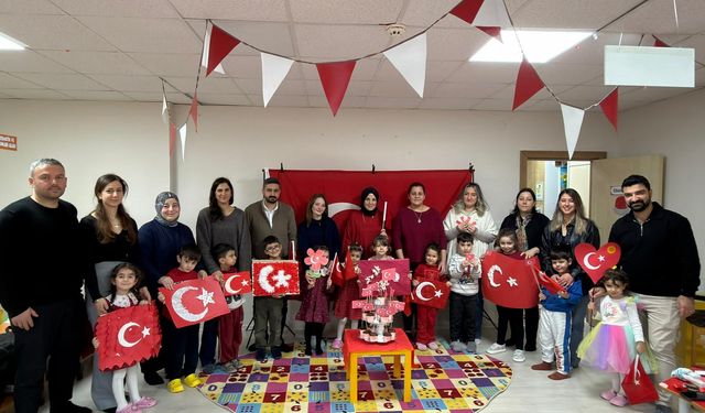 Minik Yüreklerde Bayrak Sevgisi