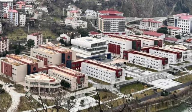 AÇÜ’de Uluslararası Yayın Sayısı 233’e Ulaştı