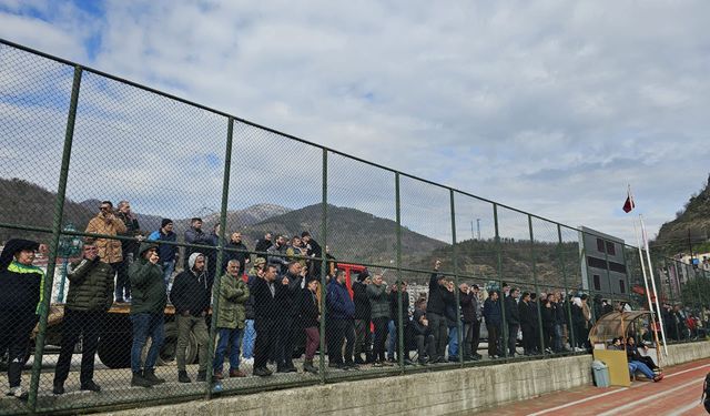 Futbol Var, Tribün Yok!