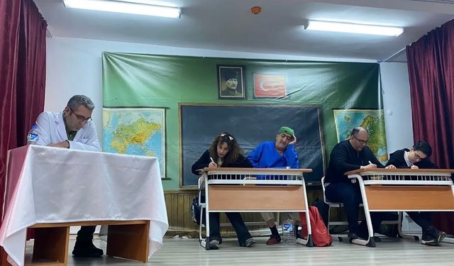 Öğrencilere “Akran Nezaketi” Tiyatrosu