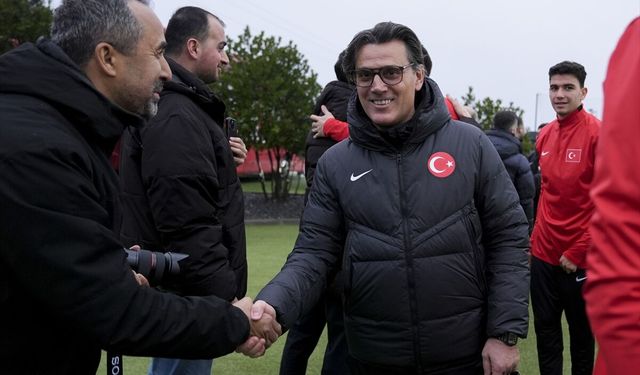 A Milli Futbol Takımı, Romanya maçı hazırlıklarını sürdürdü