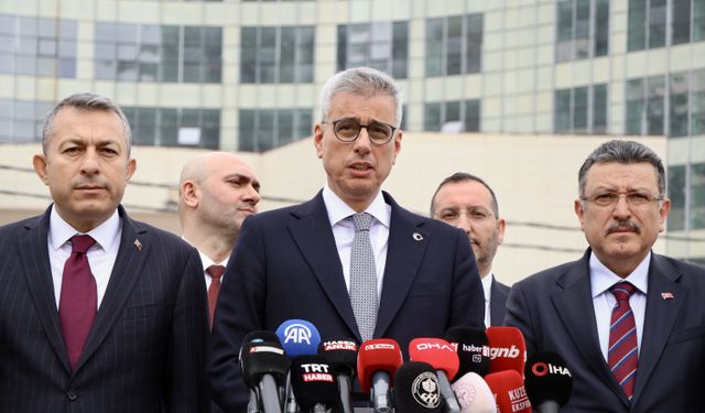 Sağlık Bakanı Memişoğlu, Trabzon Şehir Hastanesi inşaatında incelemelerde bulundu: