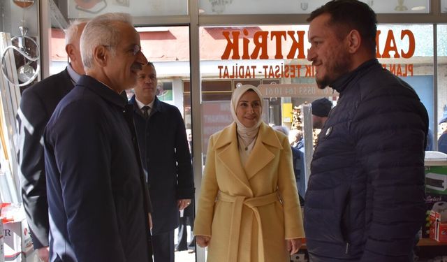 Ulaştırma ve Altyapı Bakanı Uraloğlu, Trabzon'da çeşitli ziyaretlerde bulundu