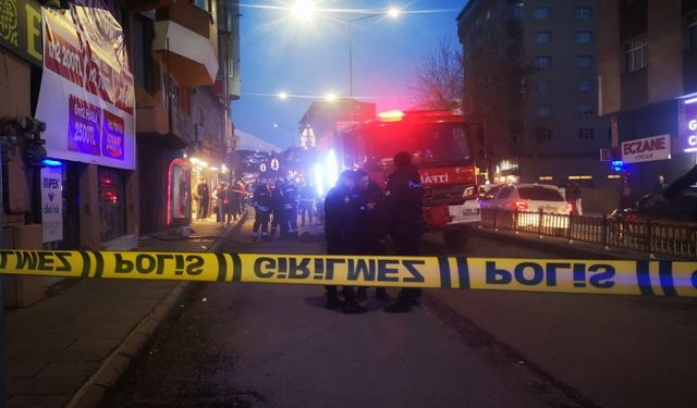 Erzurum'da halı mağazasında yangın: Polis bir kişiyi gözaltına aldı