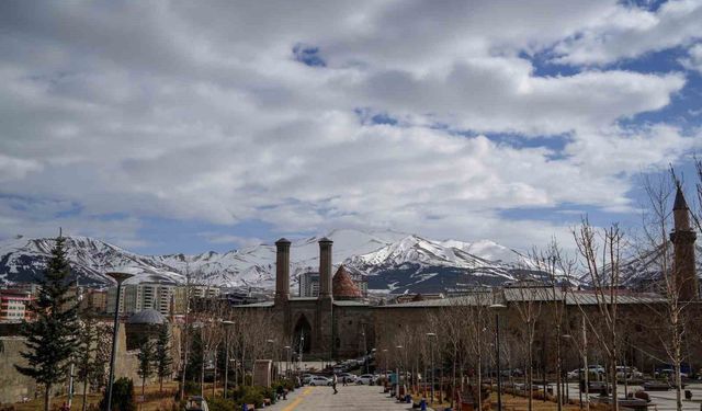 Yüksek kesimlerde kar var