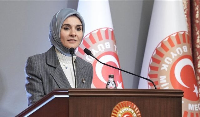 Bakan Göktaş'tan sosyal medya ve doğum iznini kapsayan kanun teklifine ilişkin açıklama