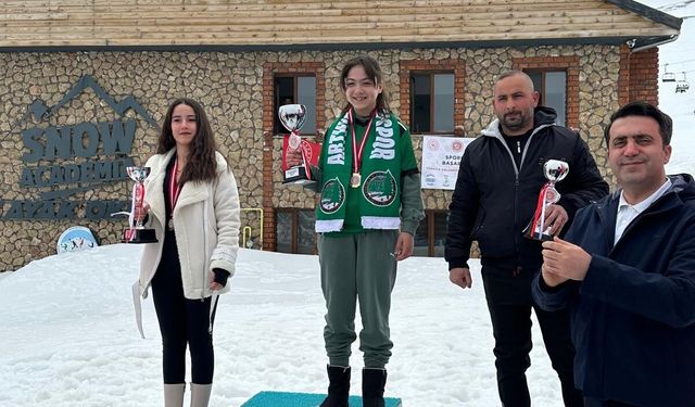 Kızakçılardan Kayseri’de Gururlandıran Başarı