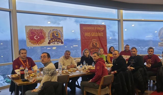 Cimbom Sevdalıları Aynı Sofrada