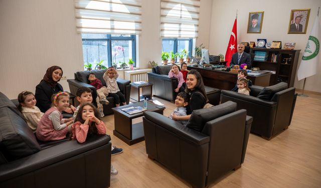 Kampüs Akademi Öğrencilerinden Bayram Ziyareti