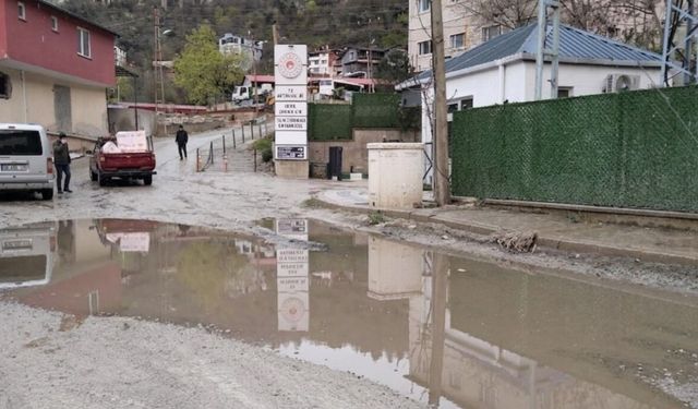 Kapısının Önünü Düzenlemeyen, Şehri Nasıl Düzenleyecek?