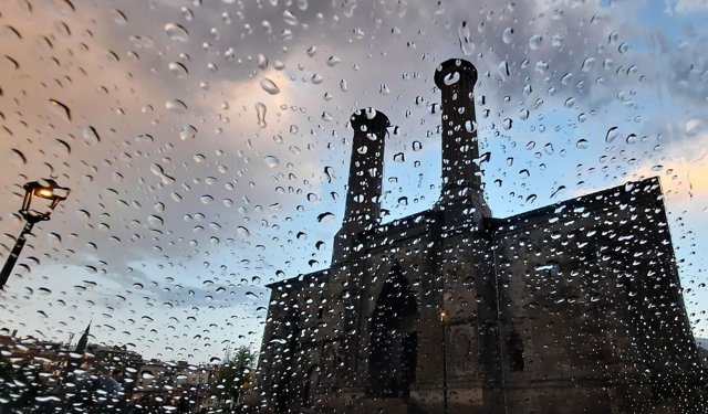 Meteorolojiden 'Kuvvetli yağış ve rüzgar' uyarısı