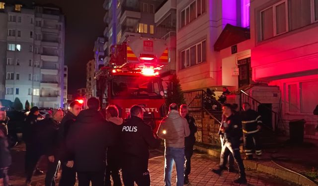 Ordu'da daire yangını: Yaşlı adam ağır yaralandı