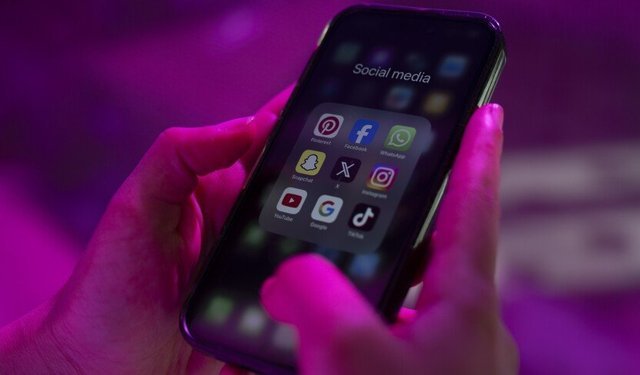 5 Soruda TBMM'de Kabul Edilen Sosyal Medyaya Yönelik Düzenlemeler