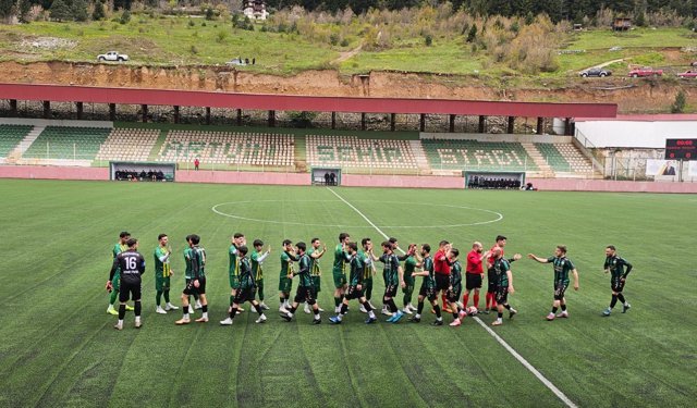 5 Gollü Zaferle Zirveye Yerleşti