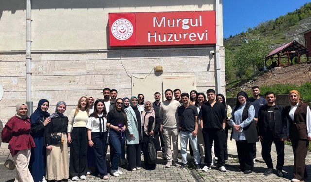 Kuşaklar Arası Renkli Buluşma