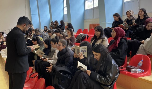 Kampüste Kitap ve Sanat Buluşması