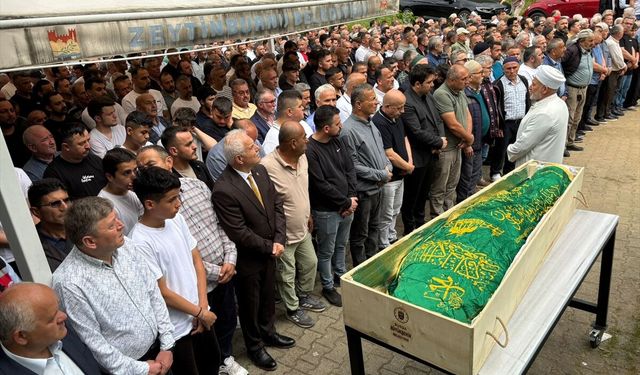 Giresun'da derede akıntıya kapılarak hayatını kaybeden kişinin cenazesi toprağa verildi