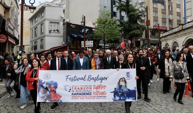 Trabzon'da '26. Uluslararası Karadeniz Tiyatro Festivali' başladı
