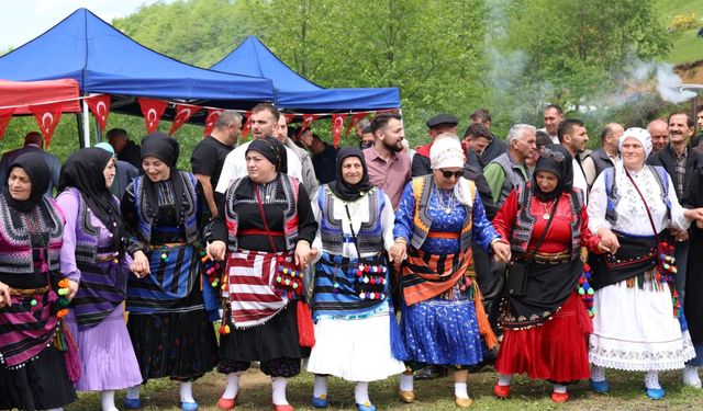 Trabzon'da Hıdırellez Şenliği düzenlendi