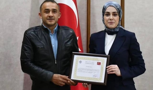 Eslem'i Kurtaran Dalgıç Kemal Ateş'e Teşekkür Belgesi
