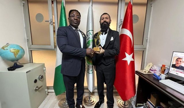 Akif Manaf “Nijerya-Türkiye Dostluk ve Barış Ödülü” ile Onurlandırıldı