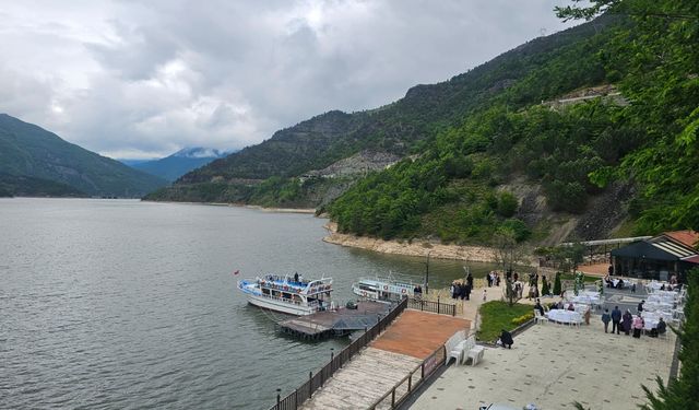 İbrikli İskele Ziyaretçilerini Bekliyor