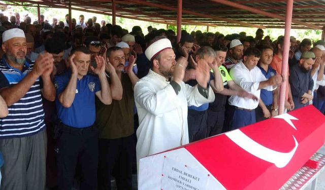 Kazada ölen emekli komiser, son yolculuğuna uğurlandı
