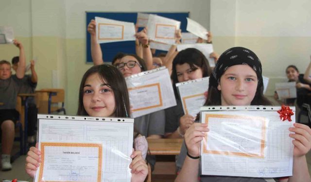 Ordu'da 123 bin öğrencinin karne heyecanı