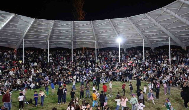 Tortum Şelalesi Festivali'nde renkli ve coşkulu anlar yaşandı