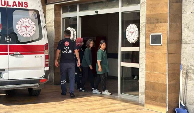 Trabzon’da Zehirlenme Şüphesi: 12 Öğrenci Hastaneye Kaldırıldı