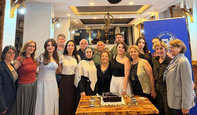 ÇYDD Artvin'de Mezuniyet Coşkusu